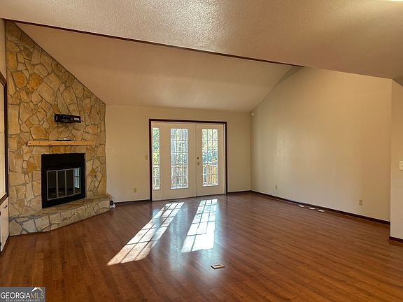 2nd image of 311 Overlook Dr