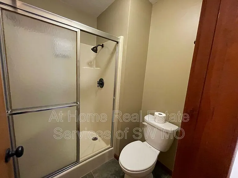201 W Sally Ln — Photo 14