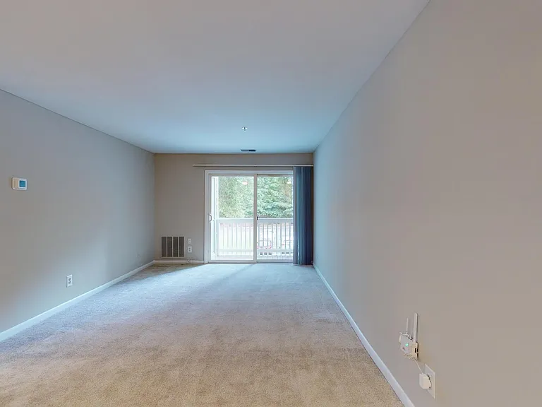 Canterbury Apartments — Photo 45
