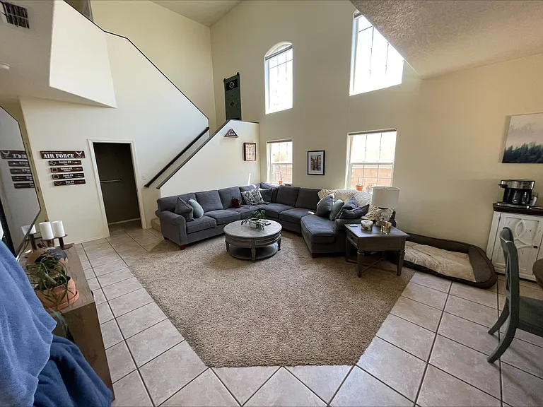 7412 Peregrine Rd NE — Photo 5