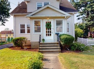 21 Fennbrook Rd, West Hartford, CT 06119