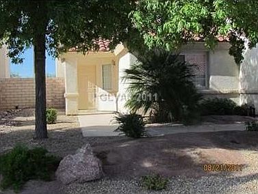 3rd image of 668 Bonanza Plain Ave