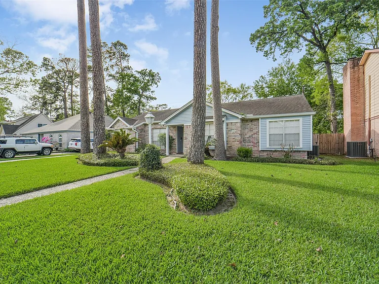 7818 Kleingreen Ln — Photo 48