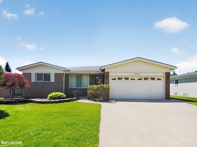15748 Robert Dr, Macomb, MI, 48044
