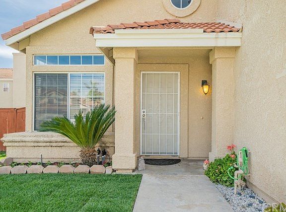 5th image of 13605 Kings Canyon Ct