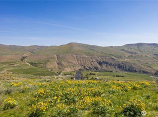 435 Highway 153 #7, Pateros, WA 98846