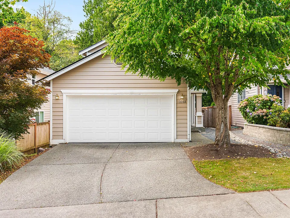 13388 Prospector Ridge Rd SE
