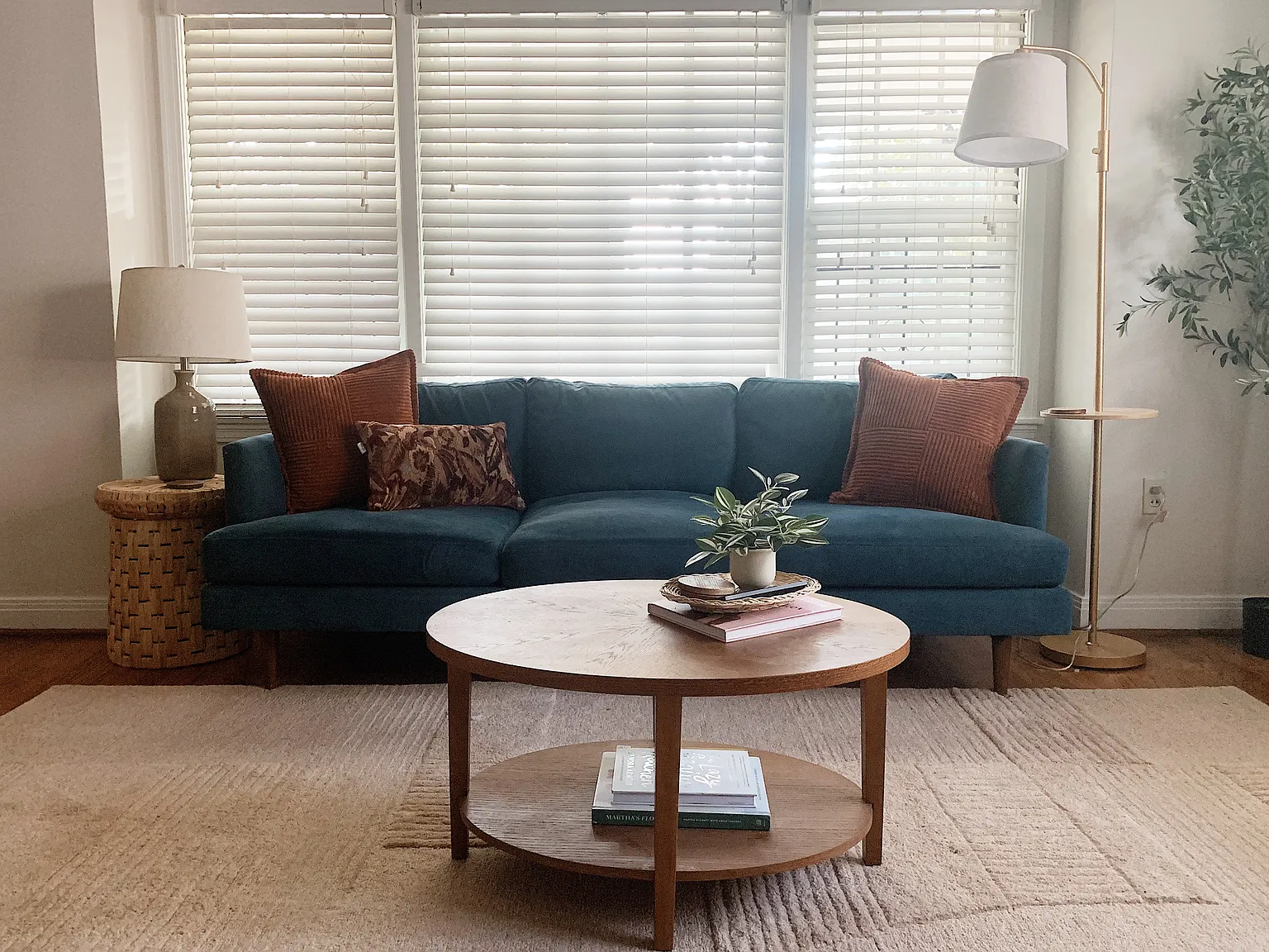 2 bed, 1000 sqft, $2,100 — Photo 4