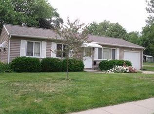 2101 Western Rd, Iowa City, IA 52240