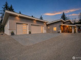 216 Huckleberry Hill Drive, Port Angeles, WA 98363