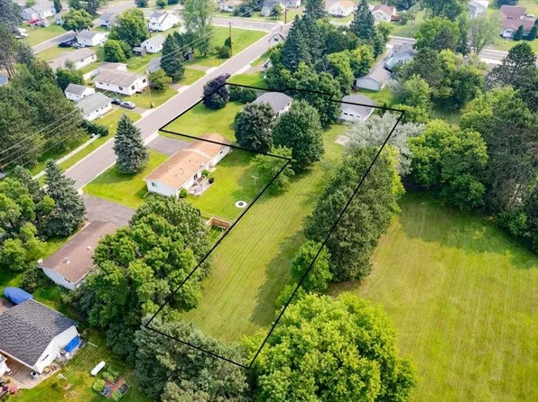 2112 Prospect Ave, Cloquet, MN 55720