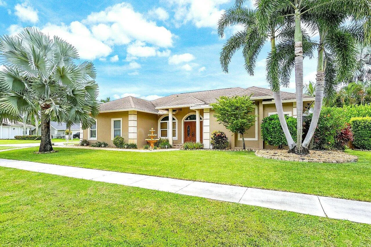 4 bed, 3.0 bath, 2401 sqft, $8,999 — Photo 1