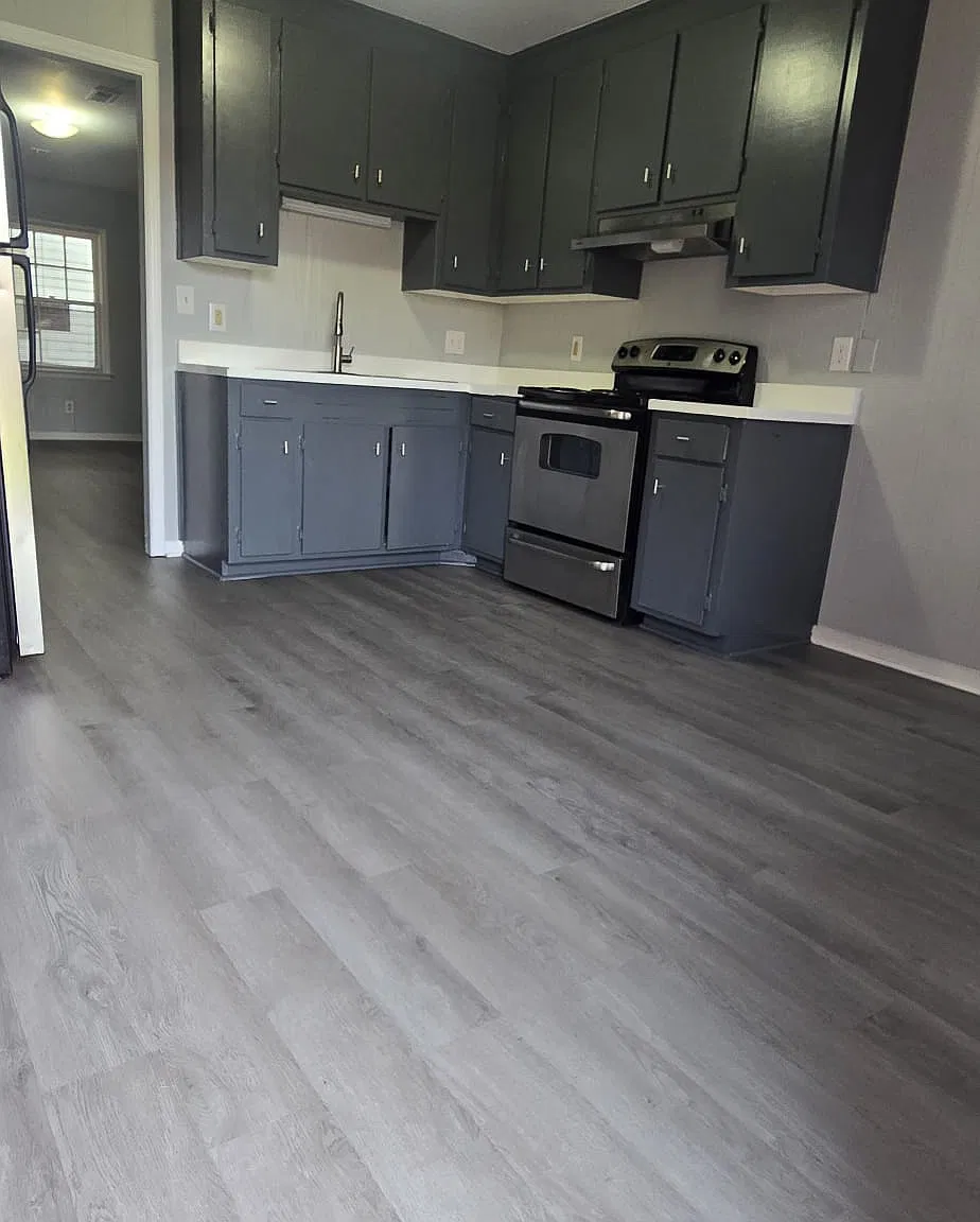 2 bed, 650 sqft, $800 — Photo 1