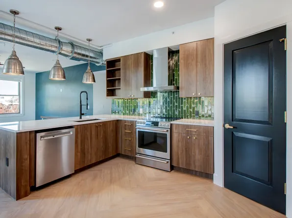 410 W University Ave #302, Gainesville, FL 32601
