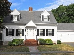 82 Beaufort Ave, Needham, MA 02492