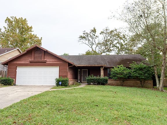 2nd image of 3947 Arbor Bluff Ln E