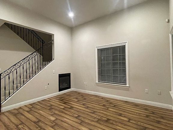 3rd image of 5408 McCulloch Ave