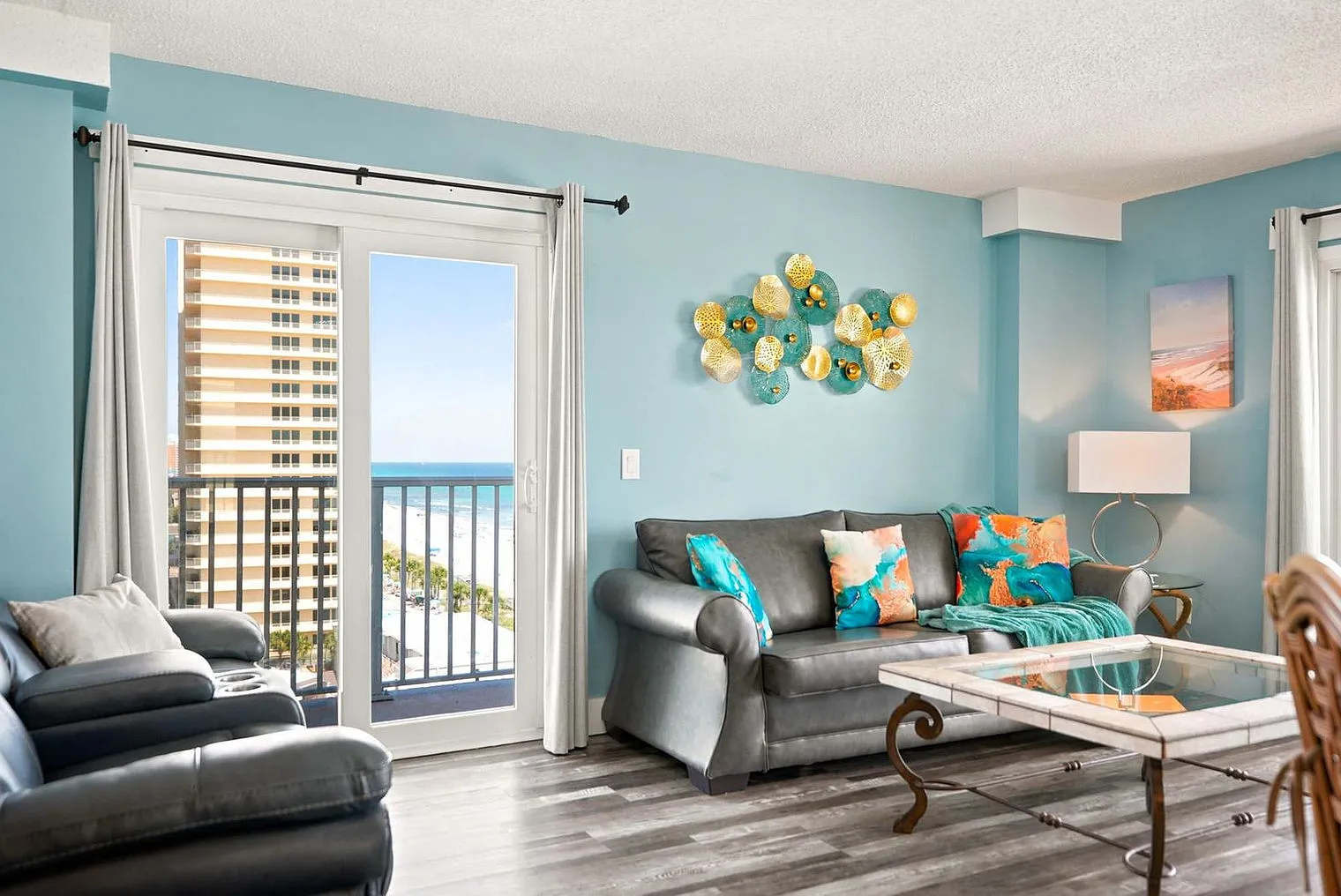2 bed, 2.0 bath, 979 sqft, $2,160 — Photo 3