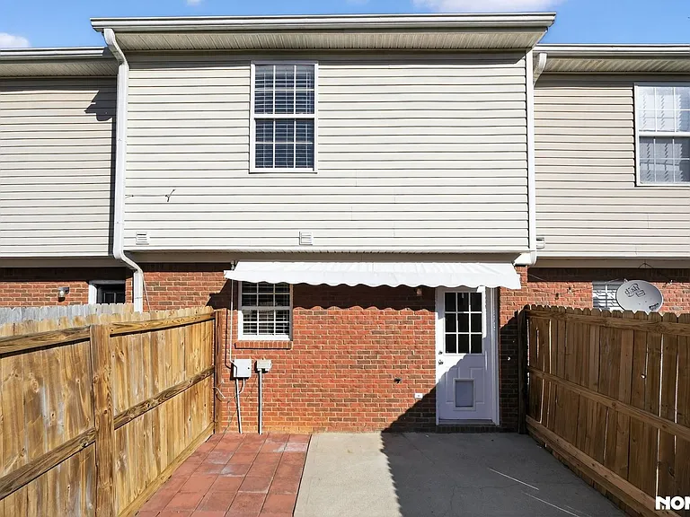 38 Princeton Glen Ct — Photo 27