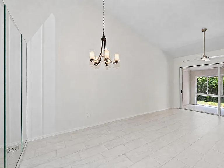5623 Monte Rosso Rd — Photo 3