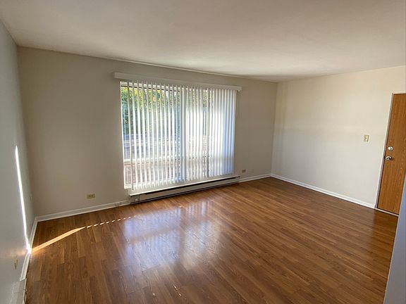 2nd image of 429 E Park Ave APT D