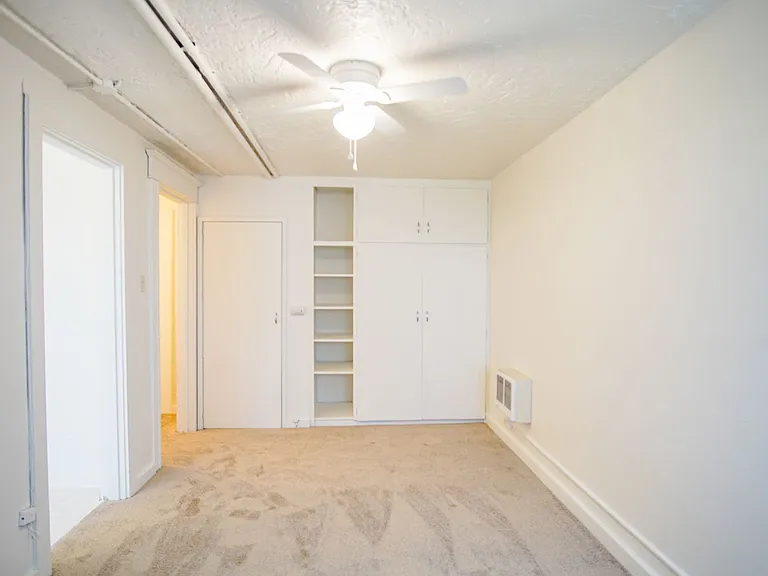 1532 NE 14th Ave #10 — Photo 4