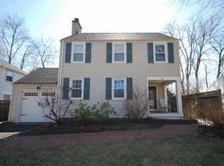 8 Meadowbrook Rd, Short Hills, NJ 07078