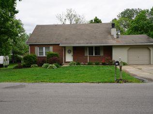636 Parkview Dr, Boonville, IN 47601