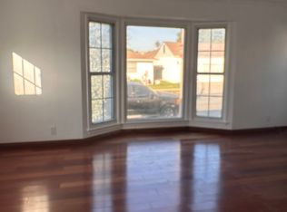 10228 S 4th Ave, Inglewood, CA 90303