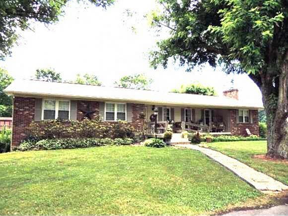 1st image of 168 Lena Dr