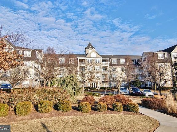 2nd image of 2500 Waterside Dr Unit 104