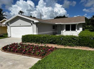 7 Eaton Pl, Boynton Beach, FL 33426