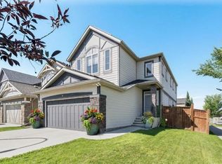 4 S Legacy Ct SE, Calgary, AB T2X 2E6