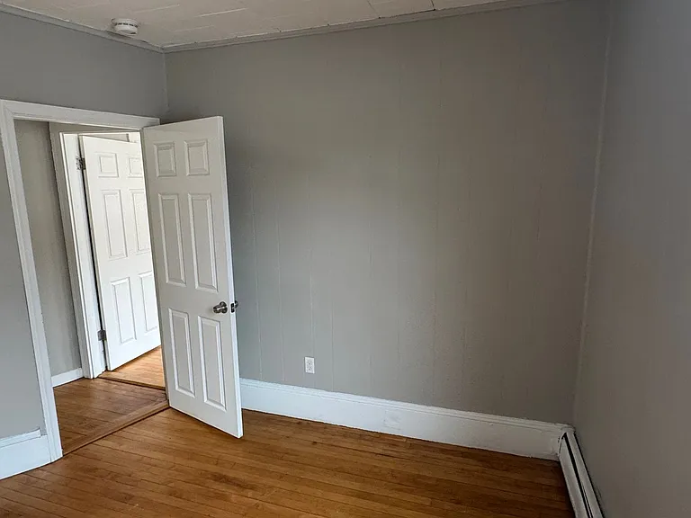 135 Lafayette Sq — Photo 27