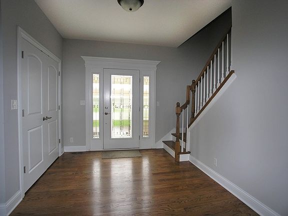 2nd image of 9415 Bull Rush Cir