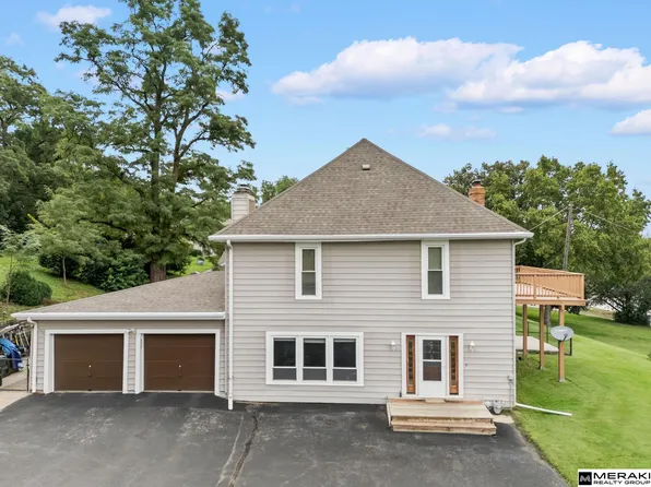 506 S 14th St, Fort Calhoun, NE 68023