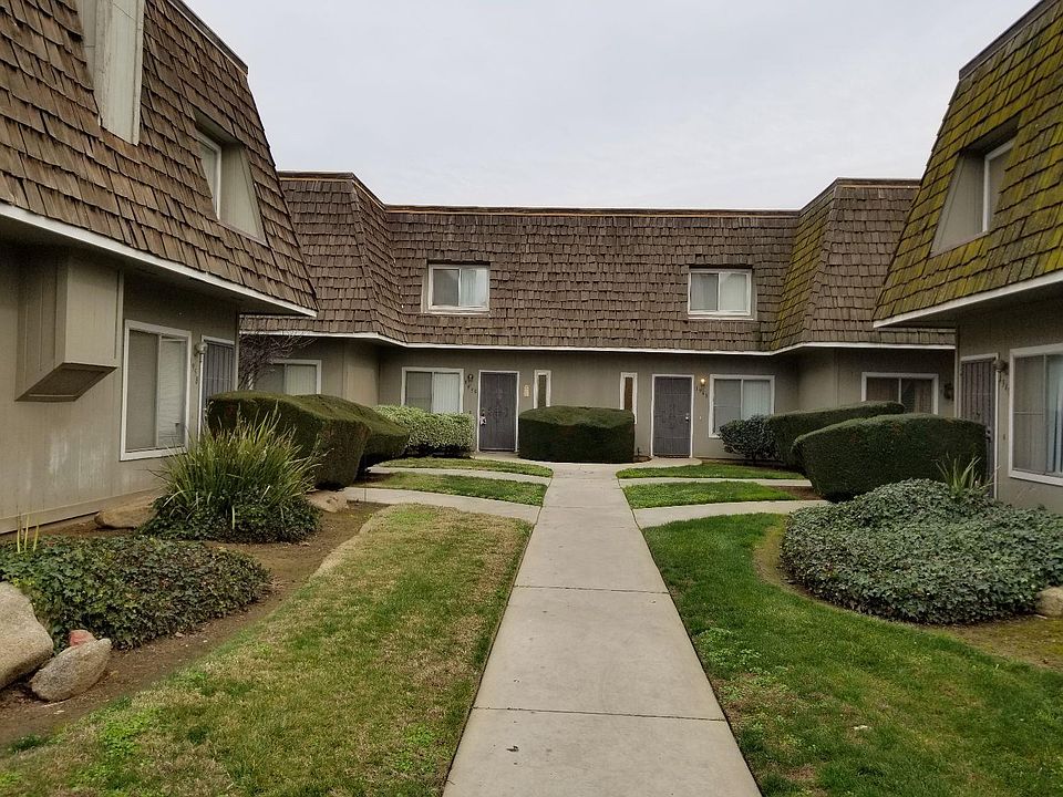 2nd image of 1946 Shadow Brook Dr