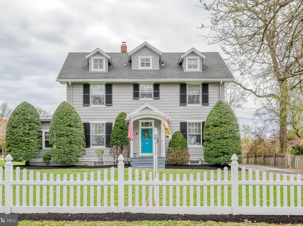 6 S Belle Grove Rd, Baltimore, MD 21228