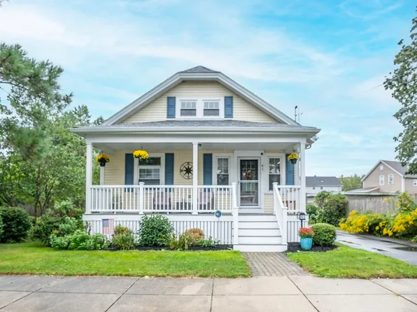 41 Rosedale St, Fall River, MA 02720