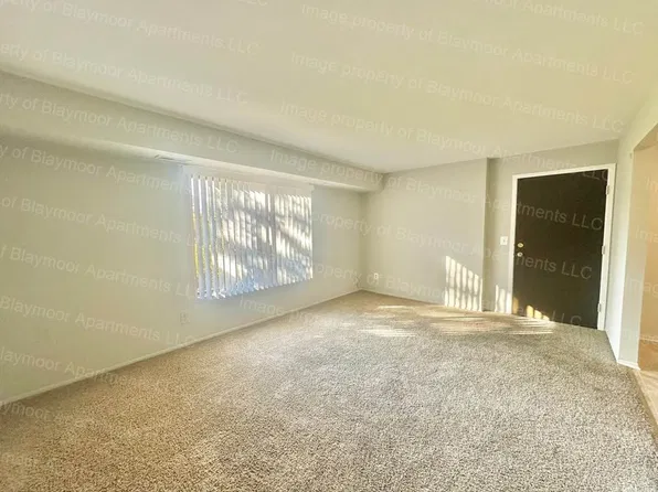 36060 Harper Ave, Clinton Township, MI