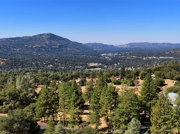 10 Timberwood Ln #10, Oakhurst, CA 93644