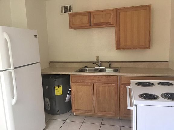 4th image of 1462 W 5th St