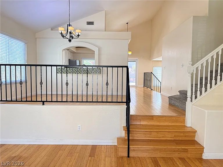287 Helmsdale Dr — Photo 5