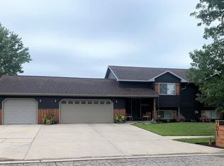701 18th Ave NE, Watertown, SD 57201