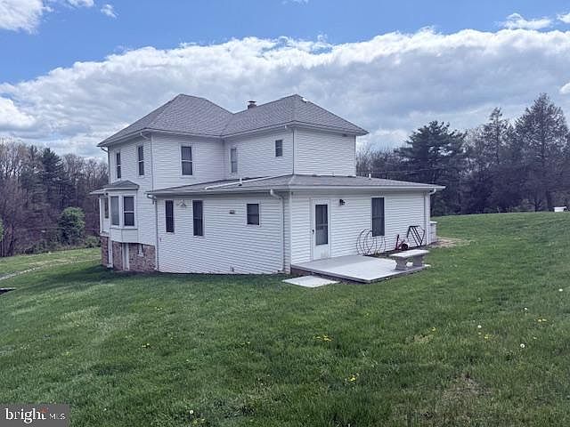 2nd image of 35 Red Hill Rd