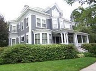 12 Monadnock Rd, Worcester, MA 01609