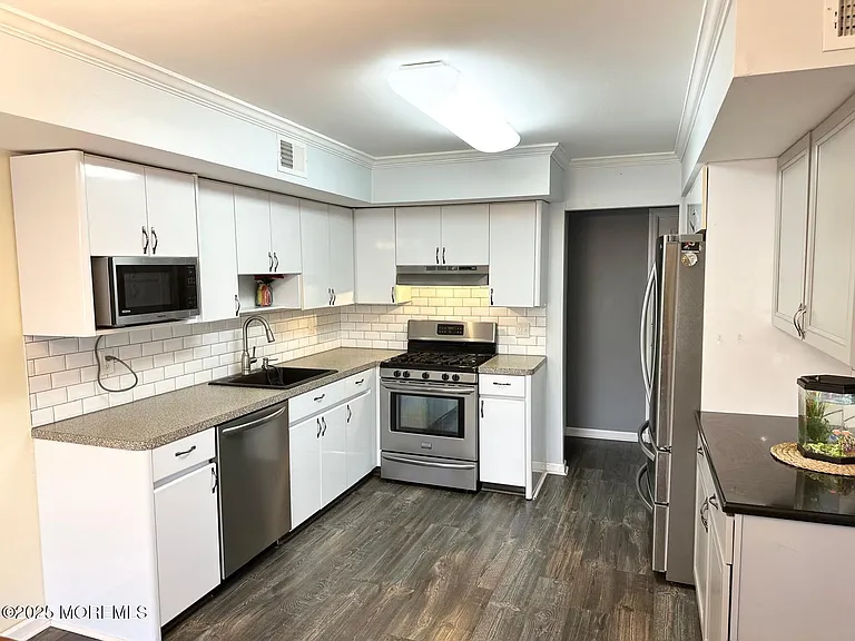 49 White Swan Way — Photo 12