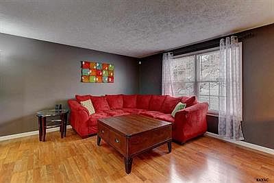 2nd image of 401 Dartha Dr