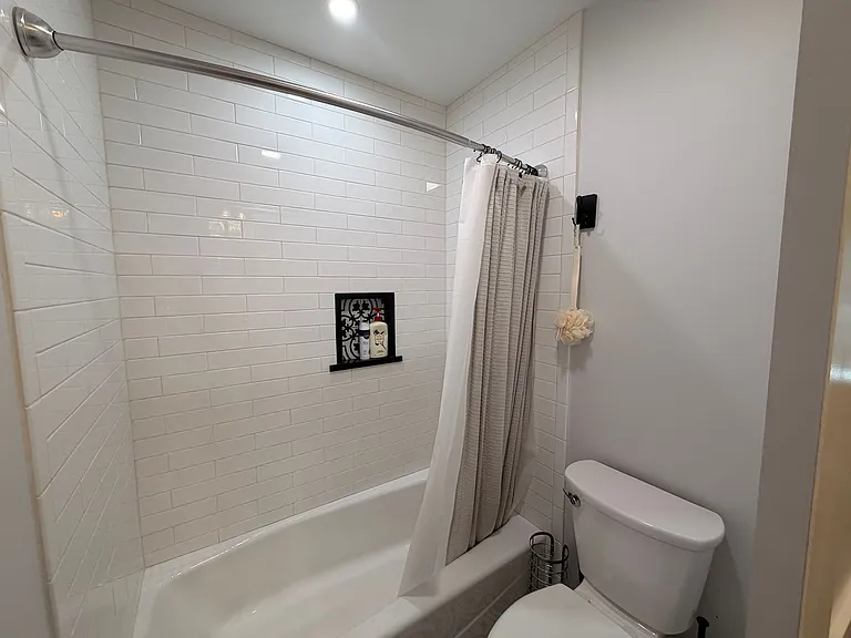 3684 Park Ave — Photo 21