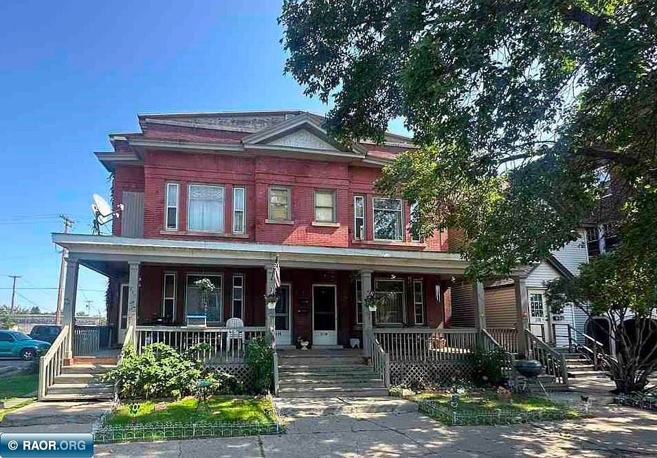 1st image of 211-213 N 5th Ave
